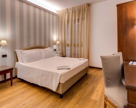Komfort im Zentrum von Bologna mit dem Economy-Zimmer des Hotel San Donato