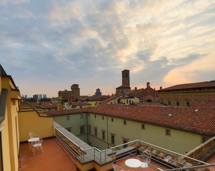 Roof terrace with sun loungers at the Hotel San Donato Bologna