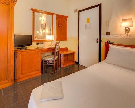 Classic double room for your stay in the Centre of Bologna