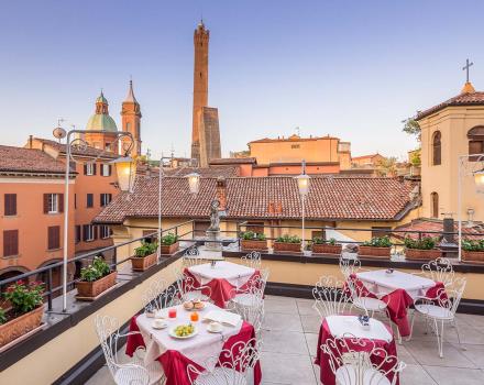 The magnificent terrace on the second floor of the Hotel San Donato Bologna