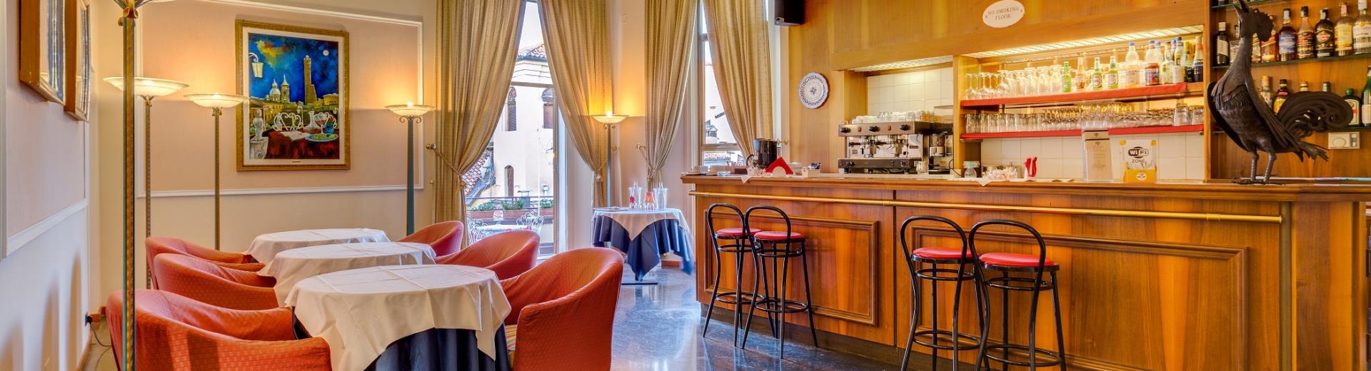 Die Bar im Hotel San Donato Bologna